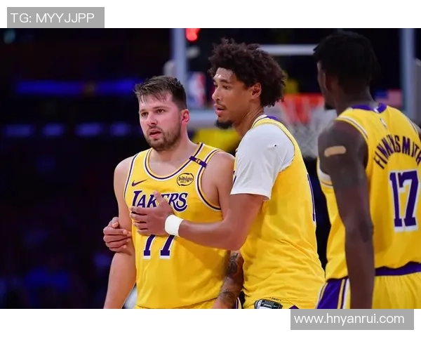 湖人对火箭精彩对决回放1月11日比赛全程回顾与分析